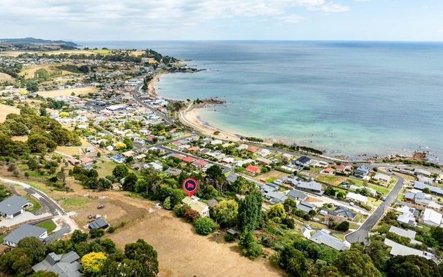 18 Seaside Crescent, TAS 7316