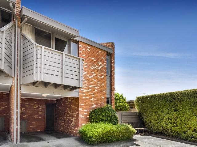 8/16 Laluma Street, VIC 3040