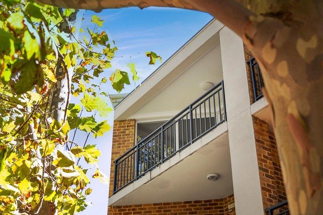 8/93 Grand Boulevard, WA 6027