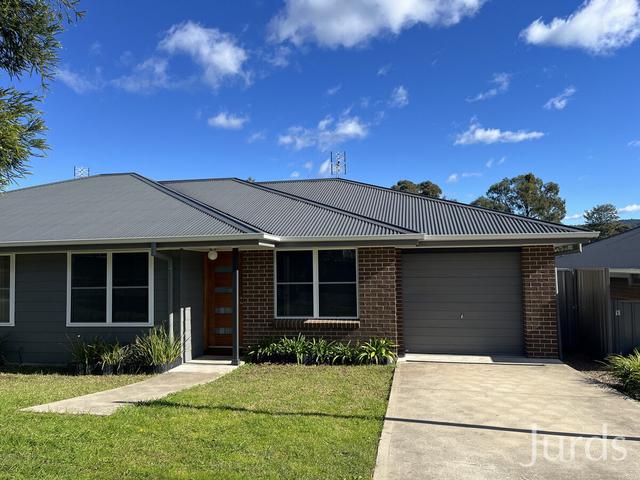 1/12B Charlton, NSW 2325