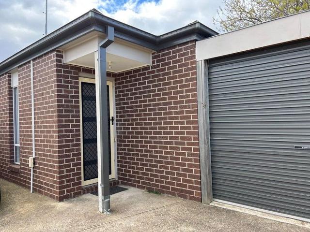 2/19 Chester Crescent, VIC 3023