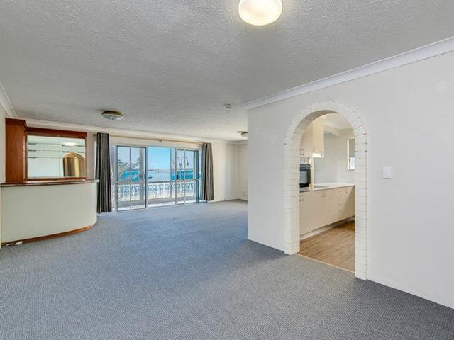 3/526 Marine Parade, QLD 4216