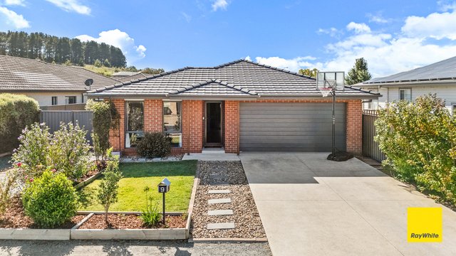 9 Deniston Circuit, NSW 2621
