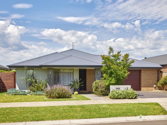 13 Streeton Drive, VIC 3820