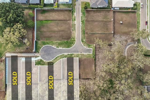 12-24 Hideaway Court, QLD 4035