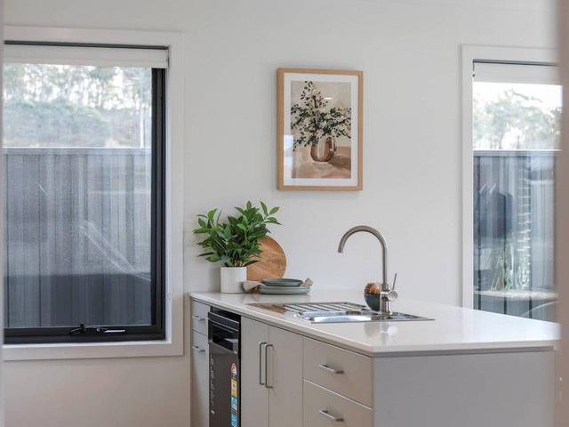 2/24 Napoleon Street, TAS 7300