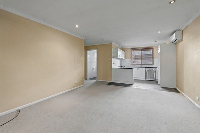 2/8 Cowper Street, NSW 2580