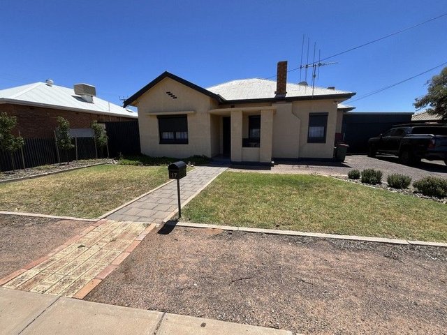 17 William Street, SA 5700