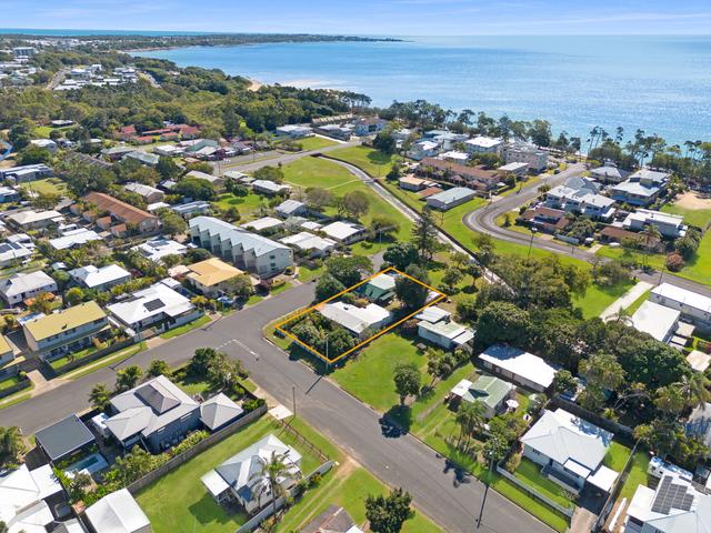 2 Scarborough Street, QLD 4655