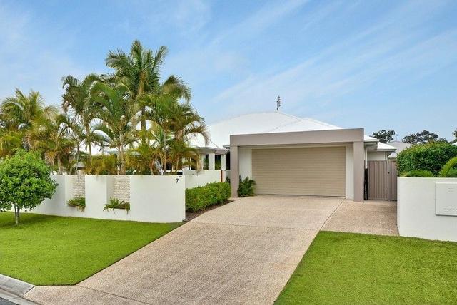 7 Stephen Burton Way, QLD 4551