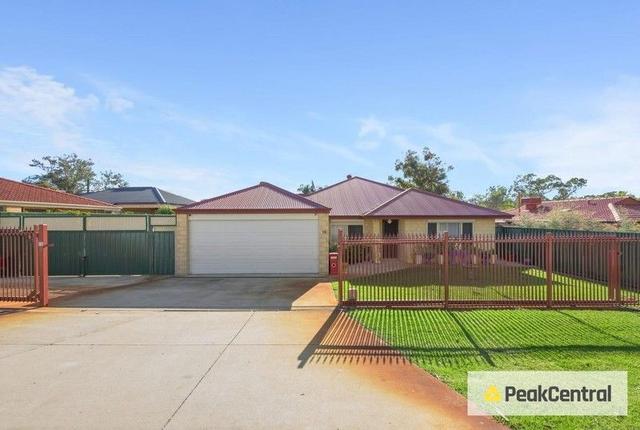 15 Eileen Street, WA 6110