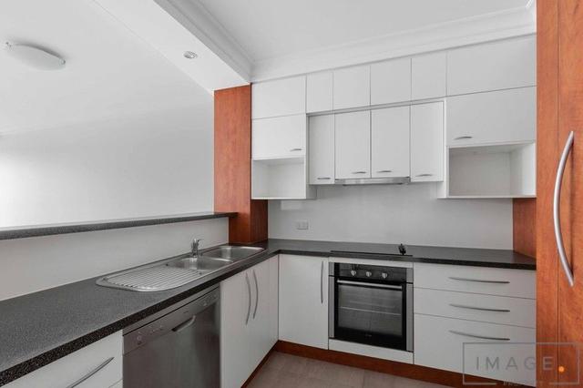 8/29 Riverview Ter, QLD 4068