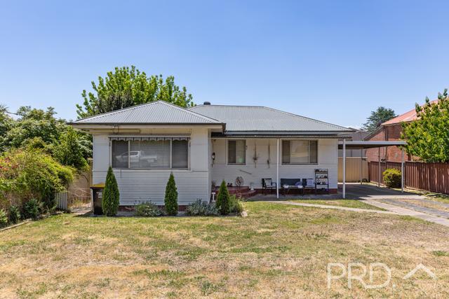 82 Russell Street, NSW 2720
