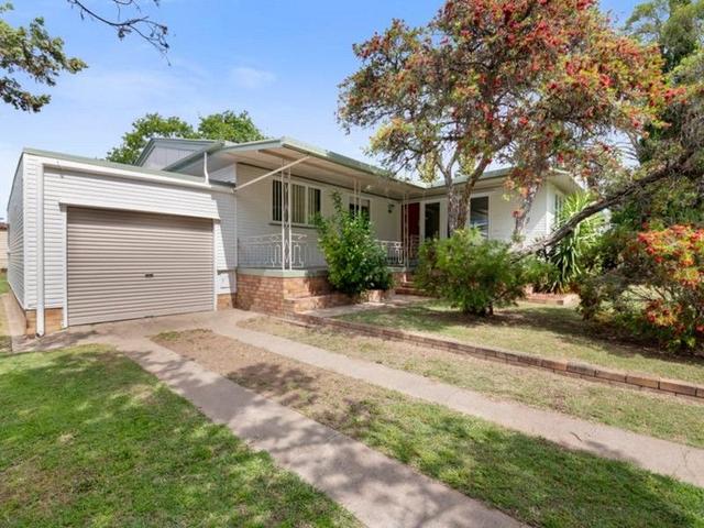 10 Clowes Crescent, QLD 4370