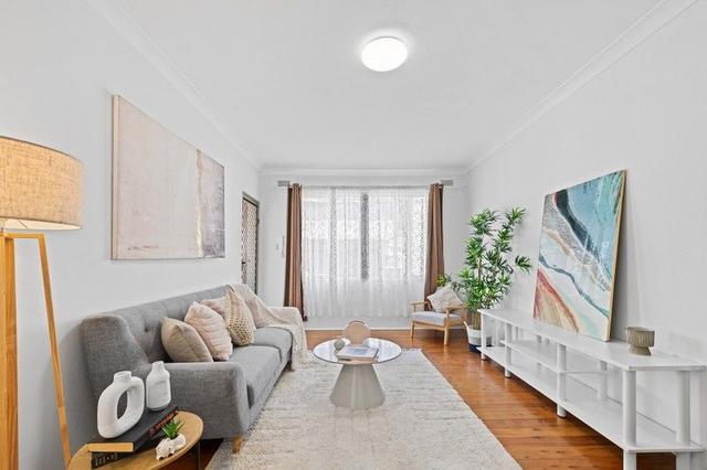 2/40 Duntroon Street, NSW 2193