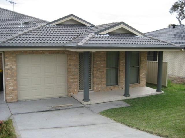 2/4 Durban Cres, NSW 2323