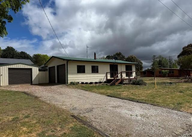 2 Cecil Street, NSW 2628