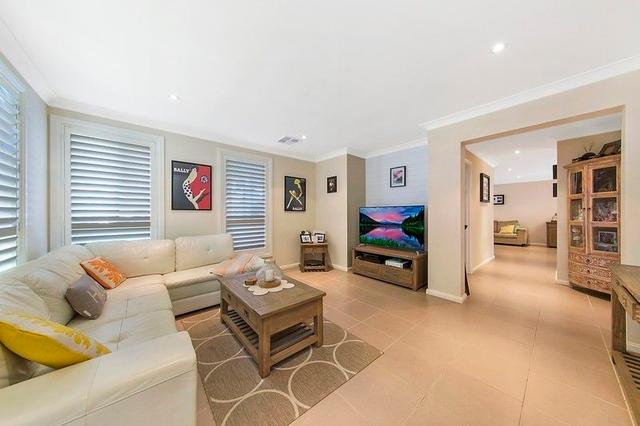 33 Guillemot Street, NSW 2749