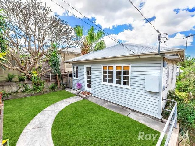 13 Dover Street, QLD 4051