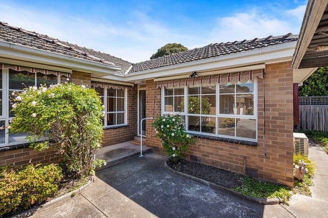 4/8 Athelstan Road, VIC 3124