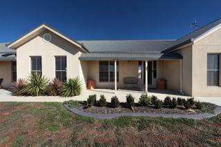 Bullnose Verandah