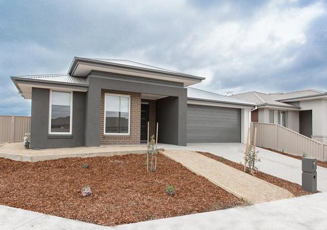 33 Royal York Road, VIC 3358