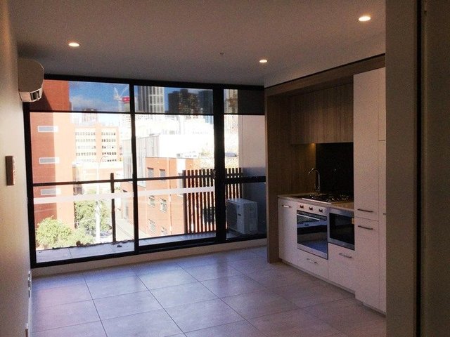 304/106 Queensberry Street, VIC 3053