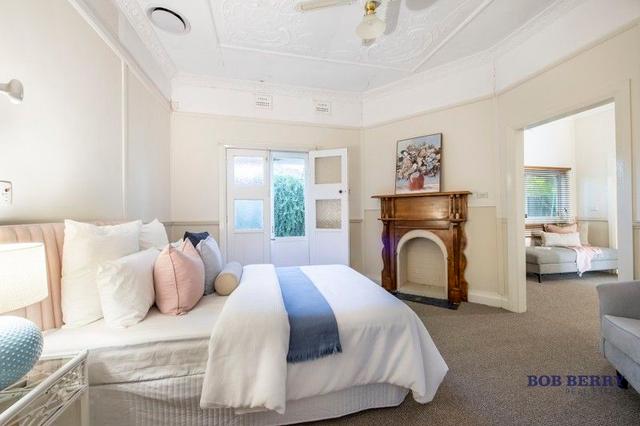 4 Tamworth  Street, NSW 2830