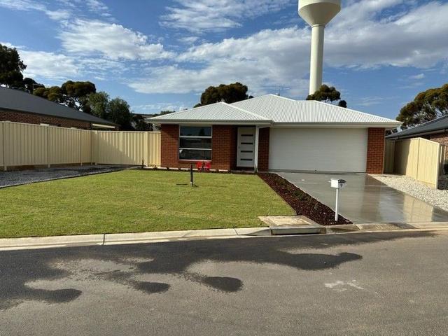 9 Santolina Drive, VIC 3500