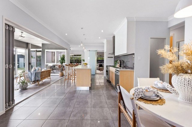 1 Shuttlewood Drive, QLD 4740