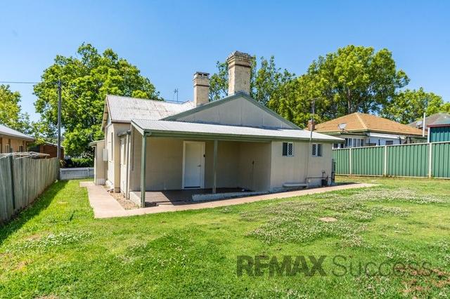 111 Mort Street, QLD 4350