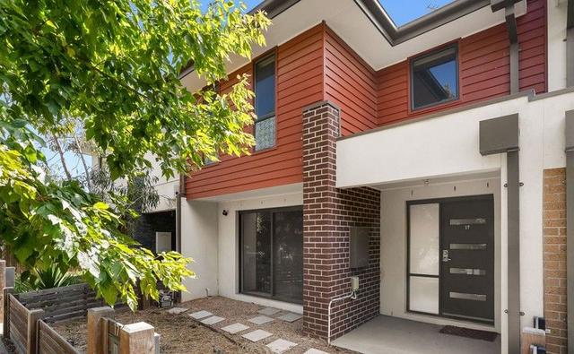 17 Village Walk, VIC 3754