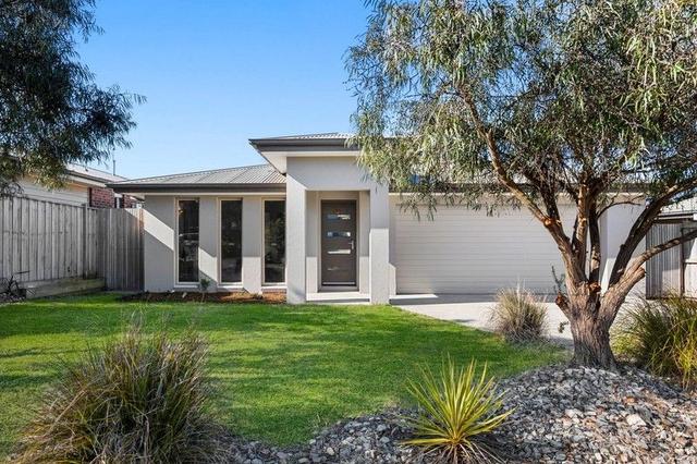 8 Rincon Crescent, VIC 3228