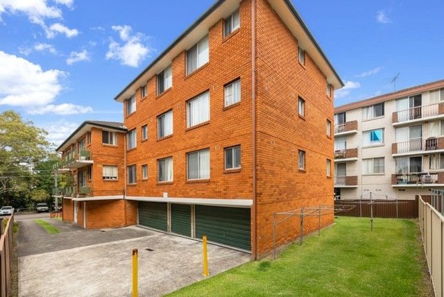 1/1 Meadow Cres, NSW 2114