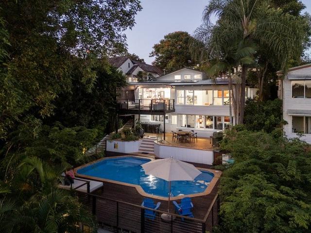 33 Hawken Drive, QLD 4067