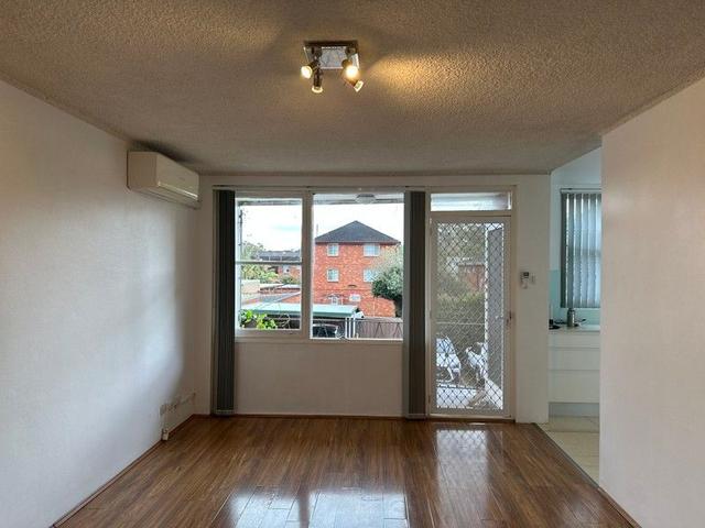 8/588 Blaxland Road, NSW 2122