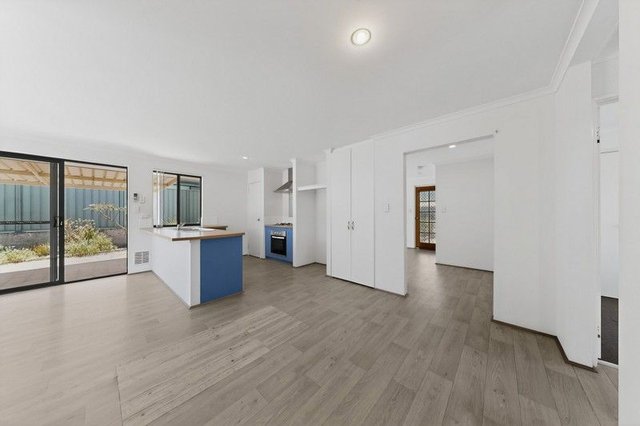 15 Olympus Loop, WA 6030