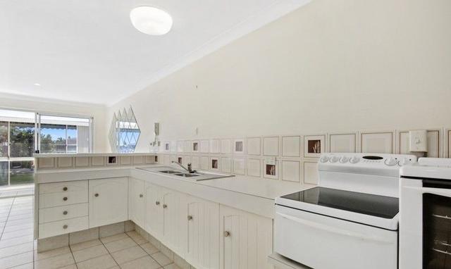 6/25-27 Hooker Boulevard, QLD 4218