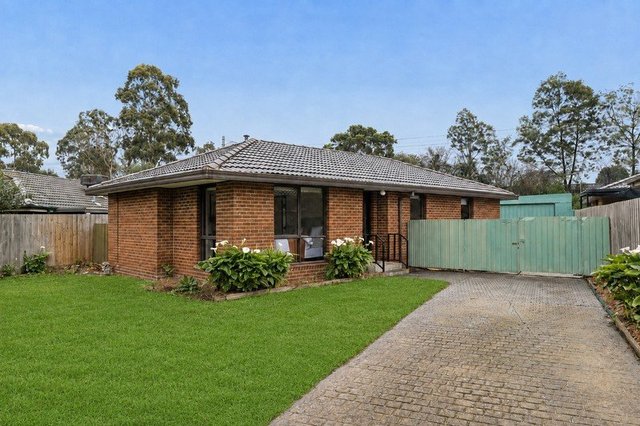 23 Upton Crescent, VIC 3805