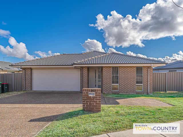 30 Holmfield Drive, NSW 2350