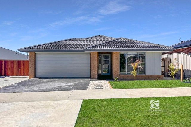 10 Dyirra Chase, VIC 3903