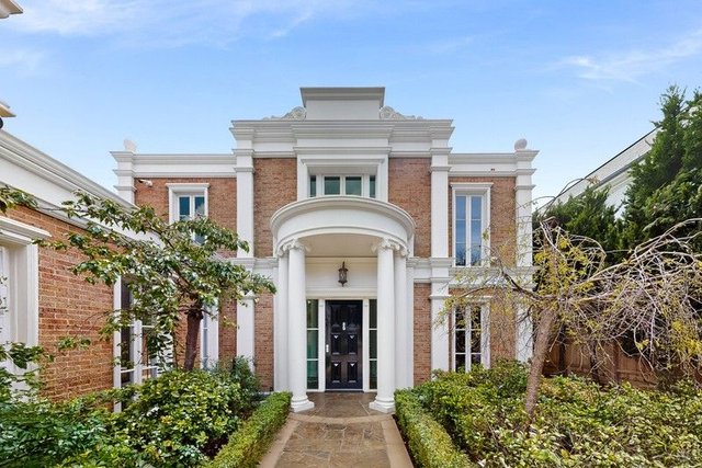 27 Mont Albert Road, VIC 3126