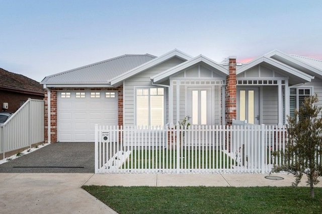 2/12 Day Street, VIC 3020