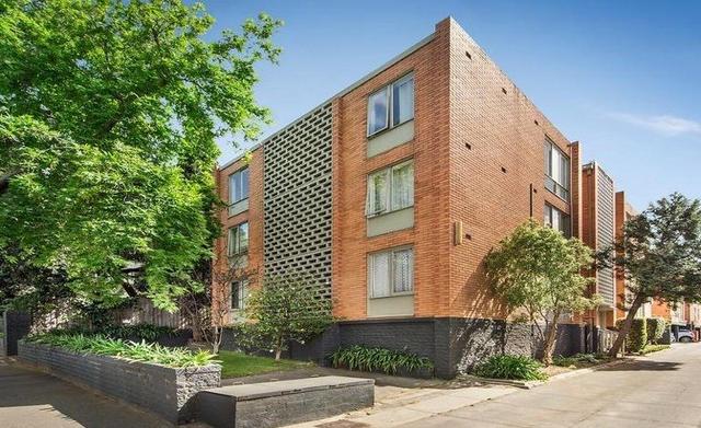 16/174 Toorak Road West, VIC 3141