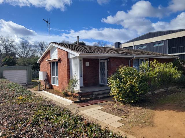 33 Antill Street, ACT 2602