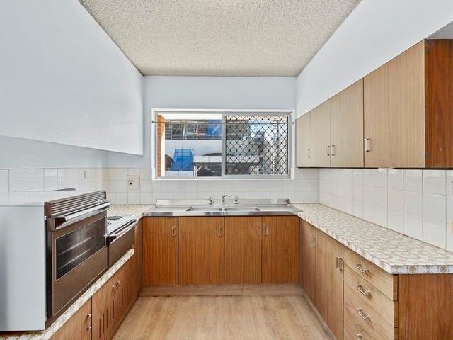 2/44 The Esplanade, QLD 4220