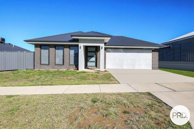 52 Hillford Circuit, NSW 2640