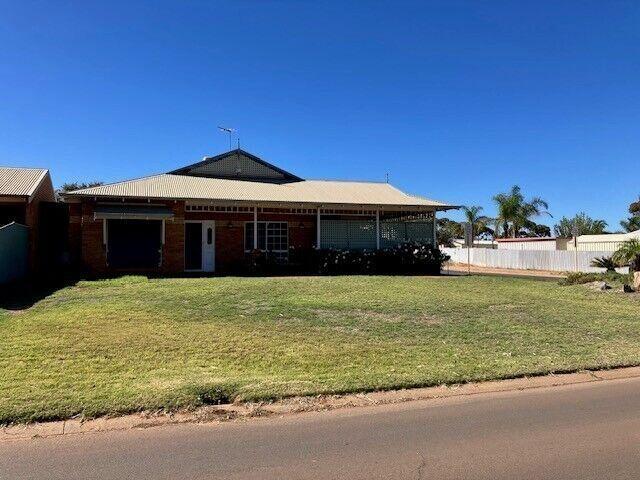 1 Kurnalpi Close, WA 6430