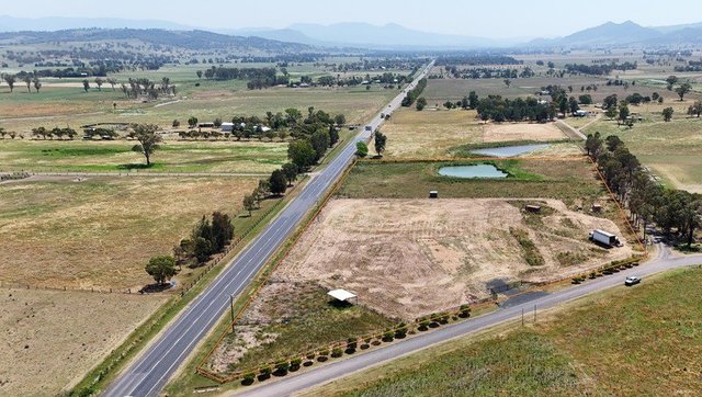 13 New England Highway, NSW 2337