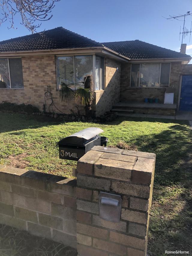 3 Lawrenny Avenue, NSW 2580